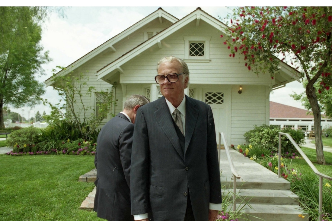 Nixon Library Collecting Condolences for Graham Family
