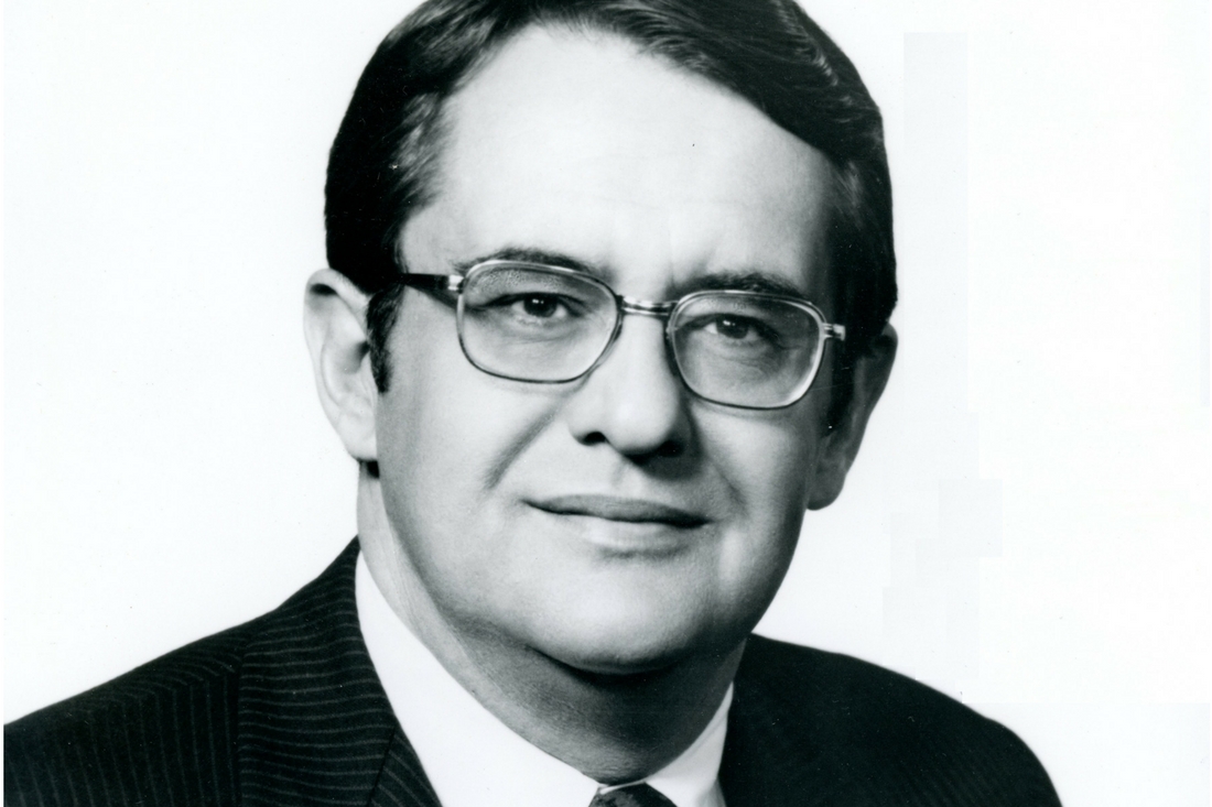 Remembering Pete Peterson, RN’s Commerce Secretary